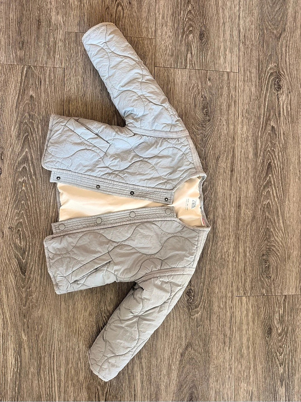 Zara Quilted Puffer Jacket in Cream Kids size 3/4 T